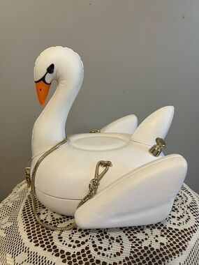 Katr Spade Checking In 3D Swan Pool Float bag w/ dust bag and care instructions